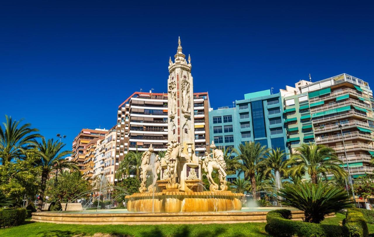 Alicante Colorful Center Bajo Apartment Екстериор снимка